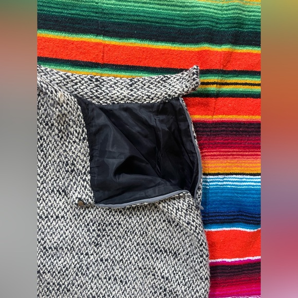 Vintage Black/White Tweed Wool Pencil Skirt, size S - Picture 6 of 8